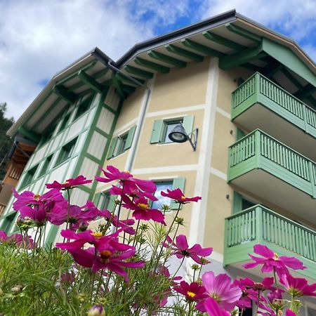 Lisa Da Pent Hotel Canazei Exterior photo